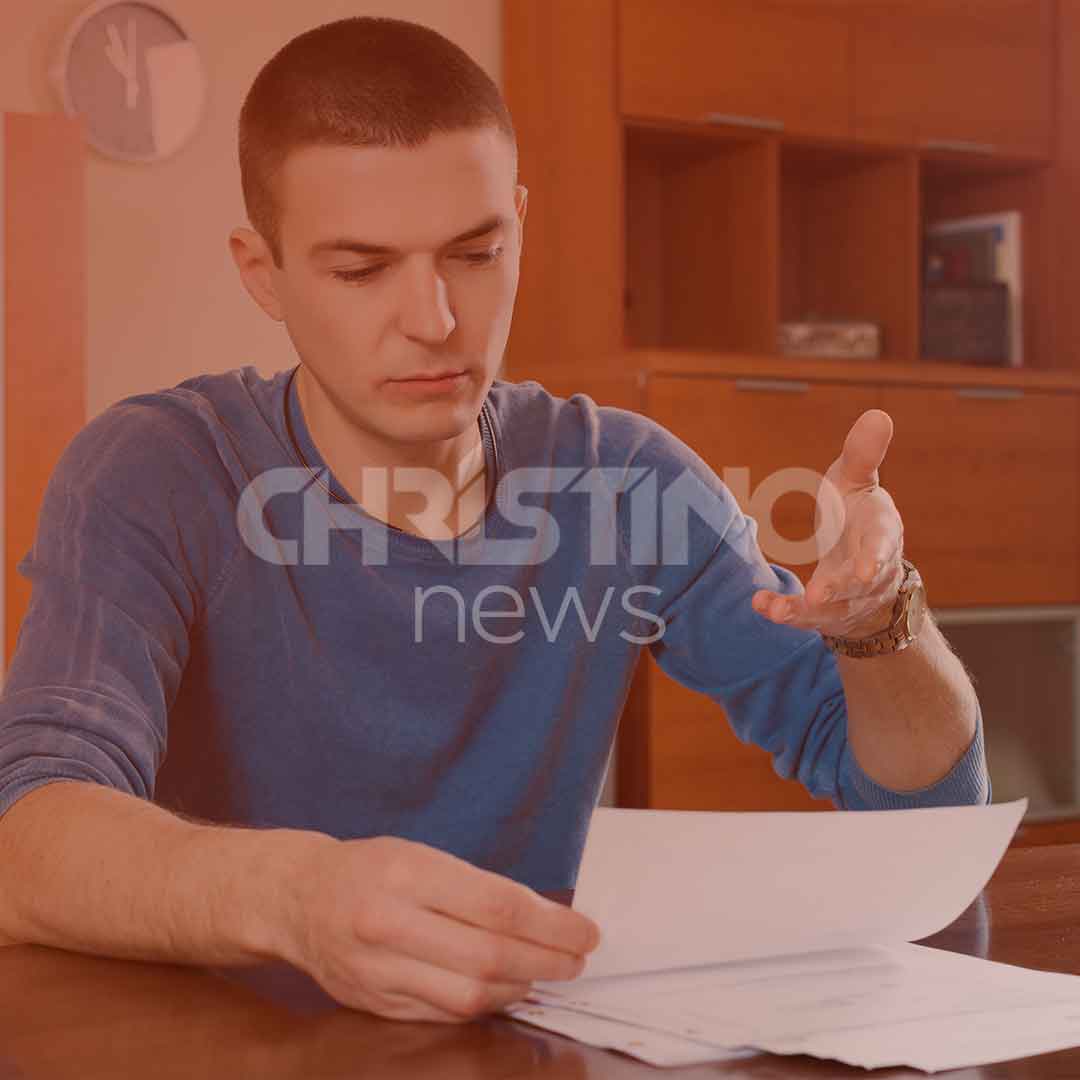 Contribuinte se frustrando após analisar sua declaração