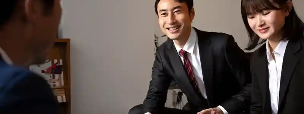 advogados-conversando-em-socidade