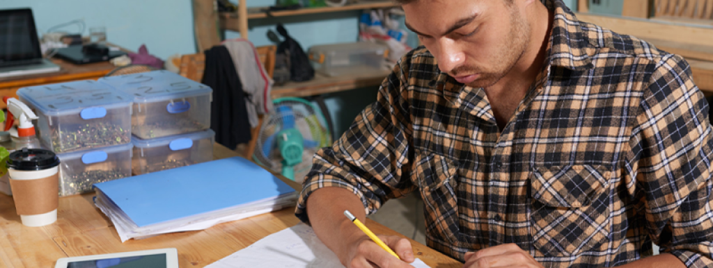 representante-comercial-analisando-suas-financas